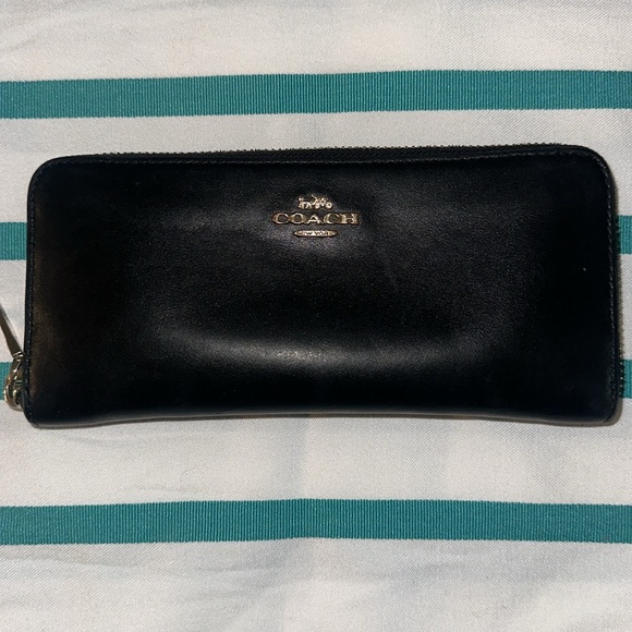 COACH Black Leather Wallet.zip around - Picture 2 of 14